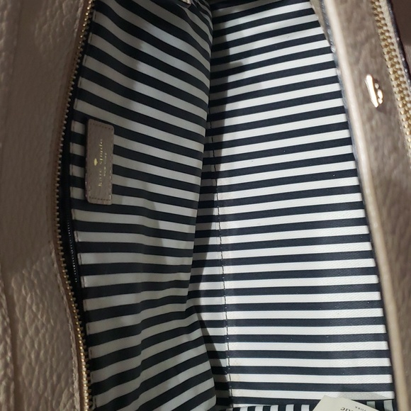 Kate Spade  tote light gray color - Picture 10 of 16